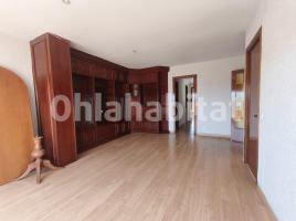Attic, 198 m², near bus and train