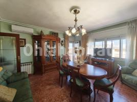 Piso, 124 m², cerca de bus y tren