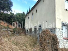 Casa (unifamiliar aislada), 322 m², cerca de bus y tren