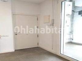 Pis, 90 m², prop de bus i tren