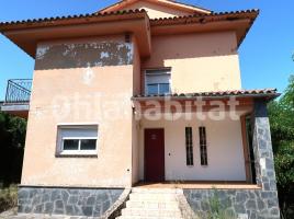 Casa (unifamiliar aïllada), 256 m², prop de bus i tren