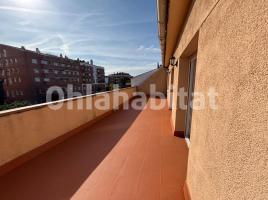 Àtic, 199 m², près de bus et de train