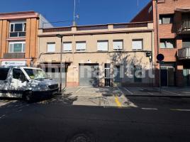 Property Vertical, 437 m²