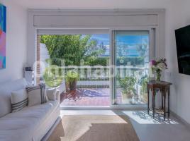 New home - Flat in, 95 m², near bus and train