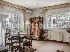 Flat, 109 m², near bus and train