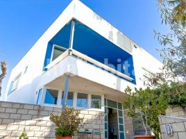 Casa (unifamiliar aïllada), 530 m², prop de bus i tren, Patos