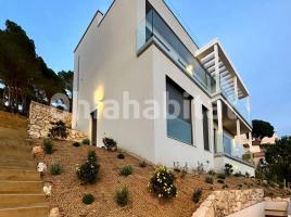 Casa (unifamiliar aislada), 387 m², cerca de bus y tren, nuevo, Els Pinars