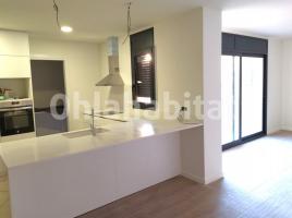  (unifamiliar aïllada), 179 m², près de bus et de train, nouveau