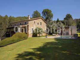 Houses (detached house), 470 m², near bus and train