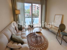 Flat, 51 m², near bus and train