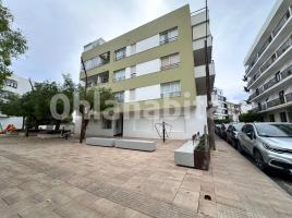 Pis, 67.46 m², près de bus et de train, presque neuf