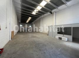 Louer , 315 m², Calle Primer de Maig
