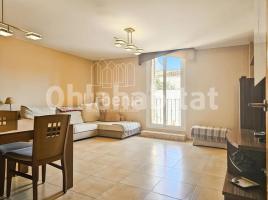 Piso, 112 m², seminuevo, Zona