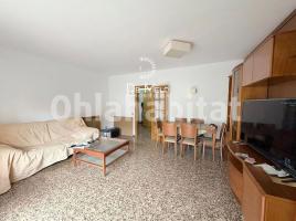 For rent flat, 127 m², Zona