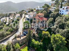 Casa (chalet / torre), 664 m², seminuevo