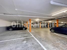 For rent parking, 2 m², Calle Mossèn Lluís Pañella