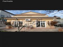 Houses (villa / tower), 144 m²