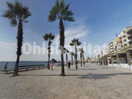 Pis, 78 m², prop de bus i tren, Calle Canigo