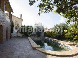 Casa (chalet / torre), 140 m², Calle Josep Ixart