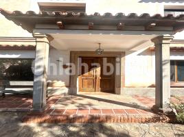 Casa (chalet / torre), 223 m², cerca de bus y tren