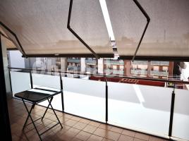Dúplex, 169 m², près de bus et de train, presque neuf