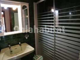 Pis, 109 m², prop de bus i tren