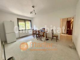 Louer pis, 90 m², près de bus et de métro, Calle de Huelva