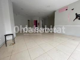 Alquiler local comercial, 102 m², cerca de bus y tren, Avenida del Carrilet, 68