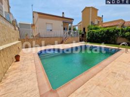  (unifamiliar aïllada), 233 m², presque neuf, Zona