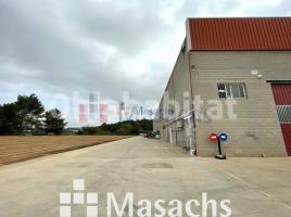Nau industrial, 1750 m², Zona