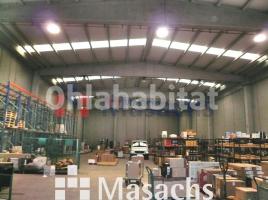 , 2110 m², Zona
