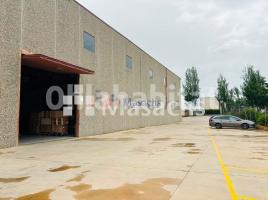 Louer , 800 m², Zona