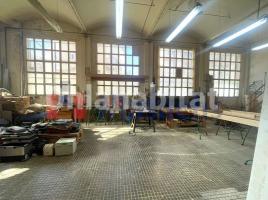 Business premises, 285 m², Zona