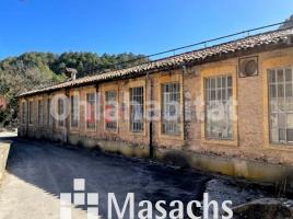Nau industrial, 9245 m², Zona