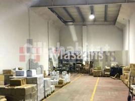 Industrial, 400 m², Zona