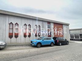Louer , 1000 m², Zona