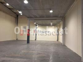 Nave industrial, 1050 m², Zona