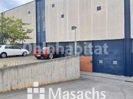 Louer , 500 m², Zona