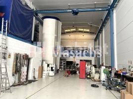 Louer , 1000 m², Zona