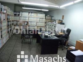 Nau industrial, 705 m², Zona