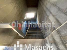 Louer , 300 m², Zona