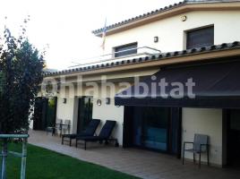 Casa (chalet / torre), 322 m², seminuevo