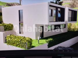  (unifamiliar aïllada), 235 m², près de bus et de train, nouveau
