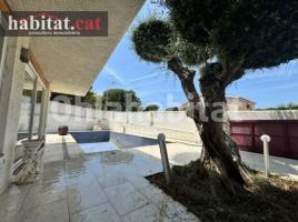 Casa (unifamiliar aïllada), 285 m², prop de bus i tren
