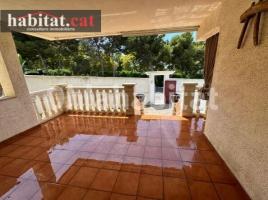 Casa (unifamiliar aïllada), 285 m², prop de bus i tren