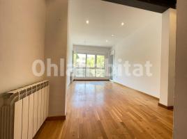 Pis, 78 m², prop de bus i tren