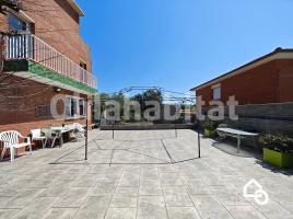 Casa (unifamiliar aislada), 186 m², cerca de bus y tren, seminuevo