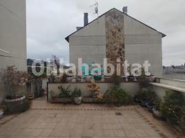 Casa (unifamiliar adosada), 251 m², cerca de bus y tren