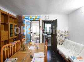 Houses (detached house), 299 m², near bus and train