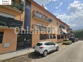 Piso, 70.45 m², cerca de bus y tren, seminuevo